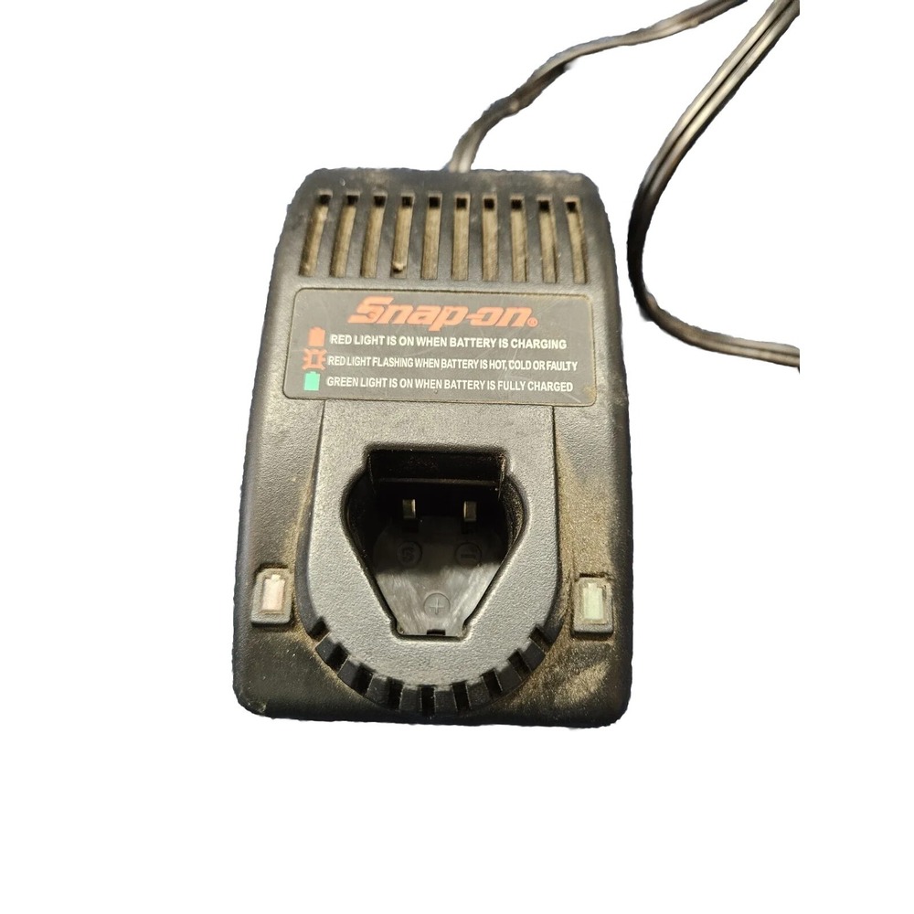 Snap-On Model CTC572 7.2 Volt Class 2 Battery Charger‎ Working